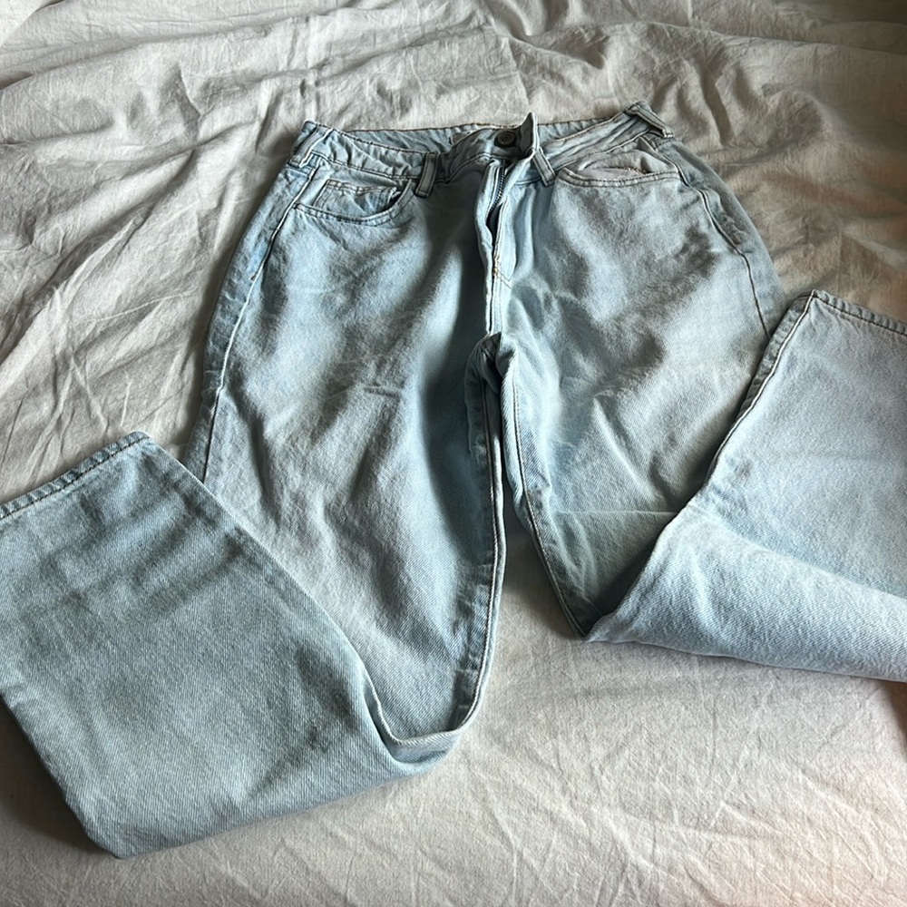 Light wash pacsun mom Jean size 28